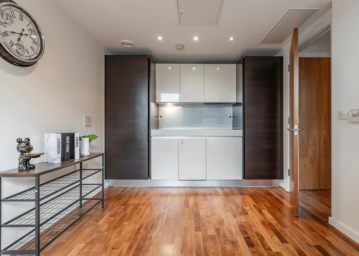 Modern London City Apartment