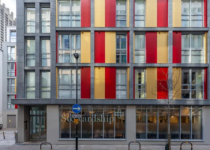 Modern London City Apartment